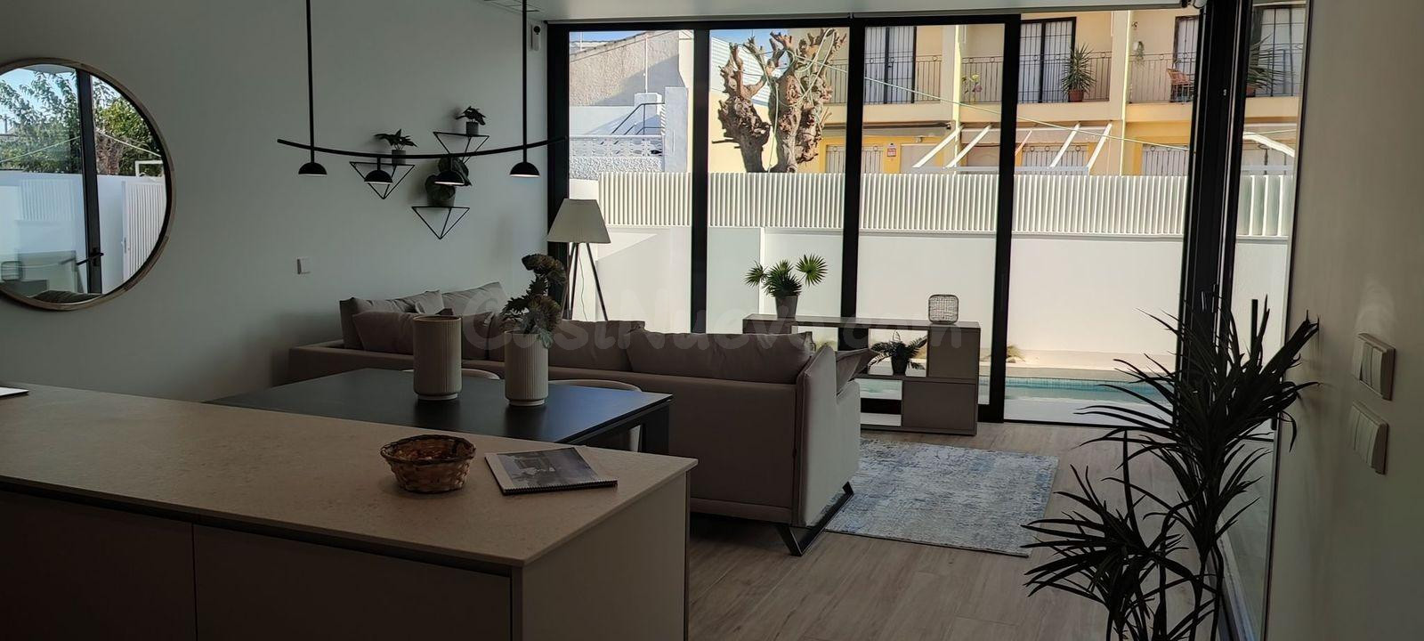 Exclusiva Villa en Torre de la Horadada - Oportunidad Única