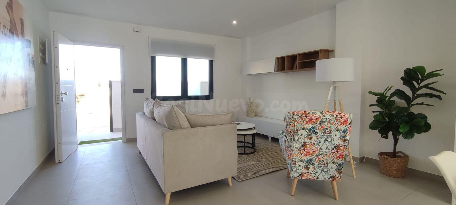 ¡Tu nueva villa de ensueño en Los Belones te espera! ✨