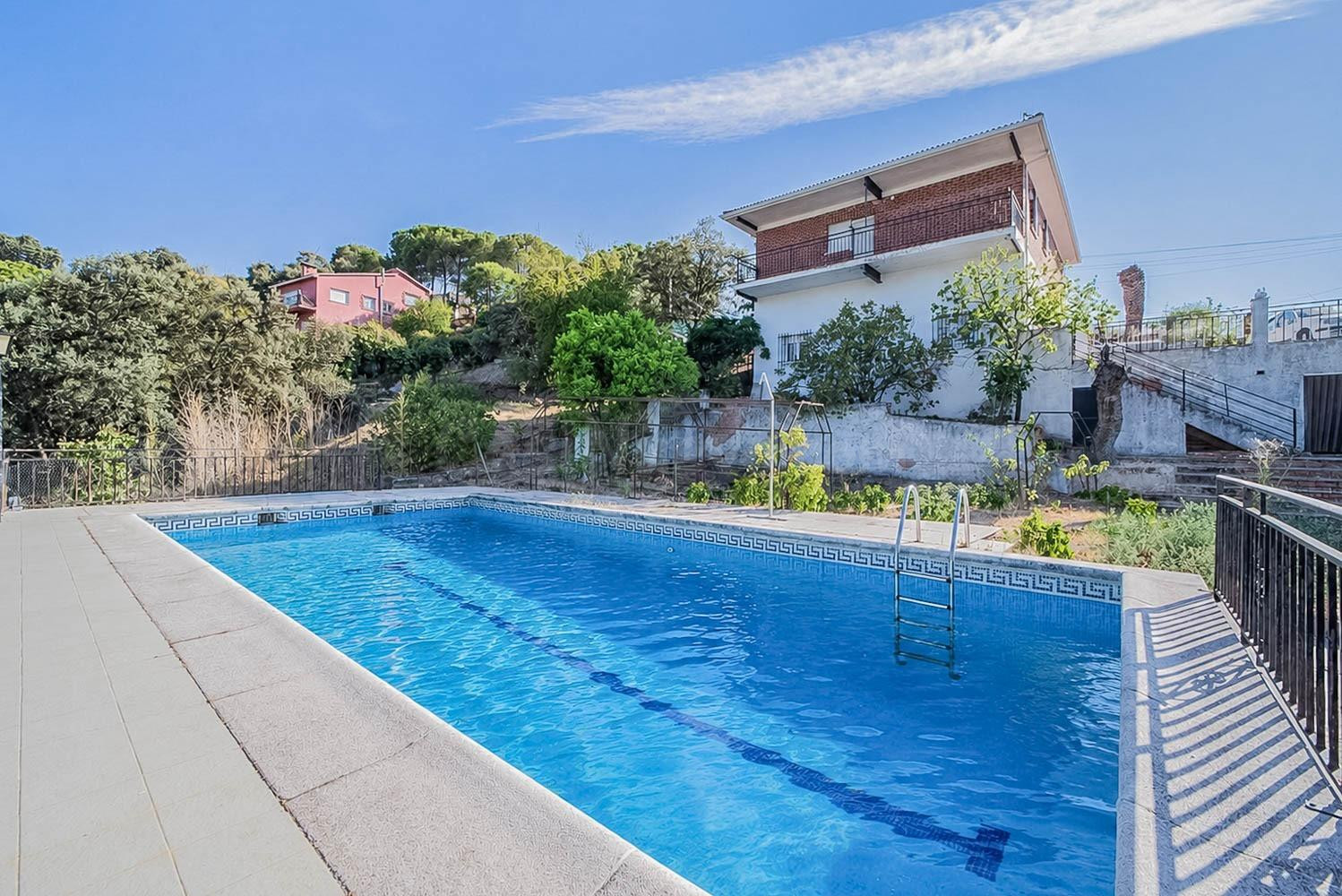 Chalet independiente en venta en Santa Cruz del Retamar, Calalberche