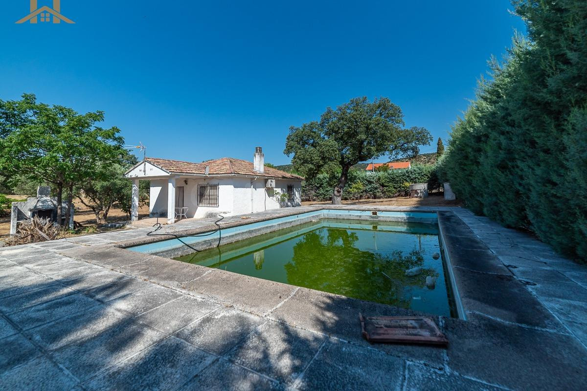 Chalet independiente en venta en Aldea del Fresno, Picadas