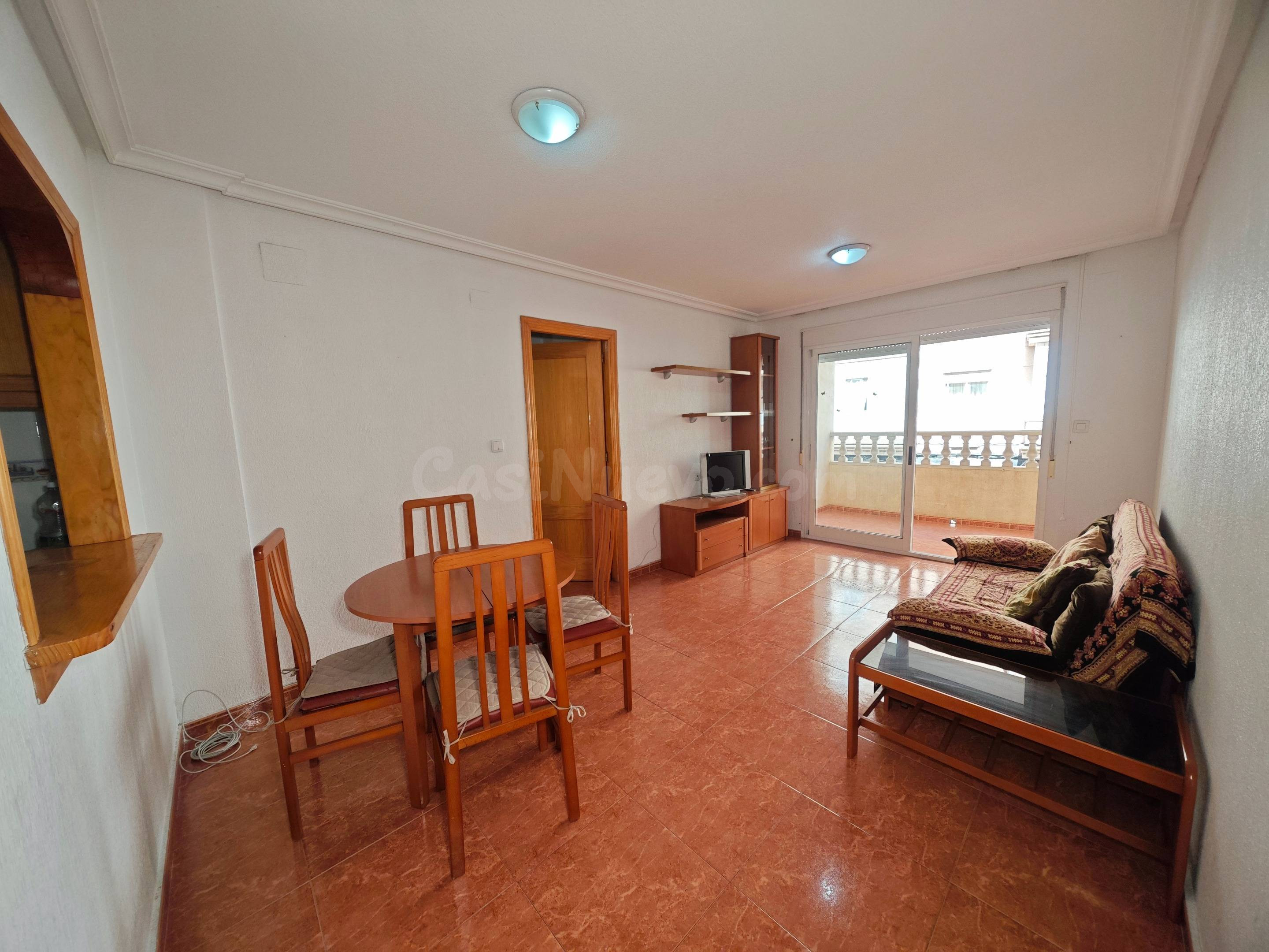 Piso céntrico con 2 habitaciones en Torrevieja