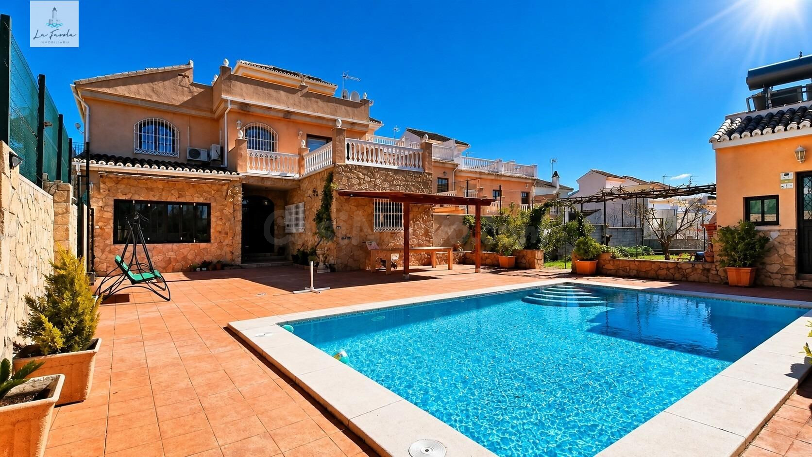 VILLA SEÑORIAL CON PISCINA EN ARCHIDONA