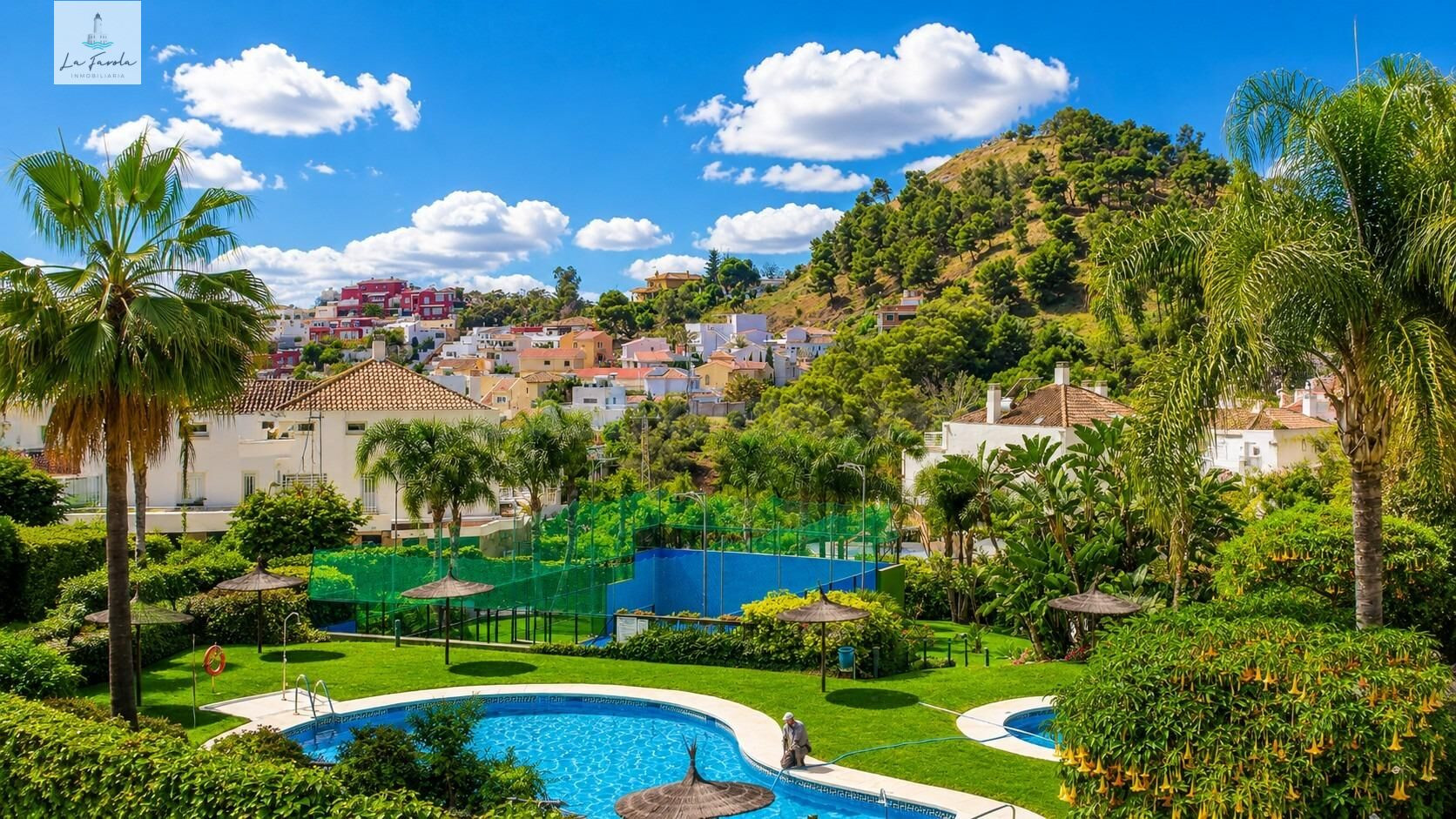 CHALET ADOSADO DE LUJO EN URBANIZACION MIRADOR DE GIBRALFARO