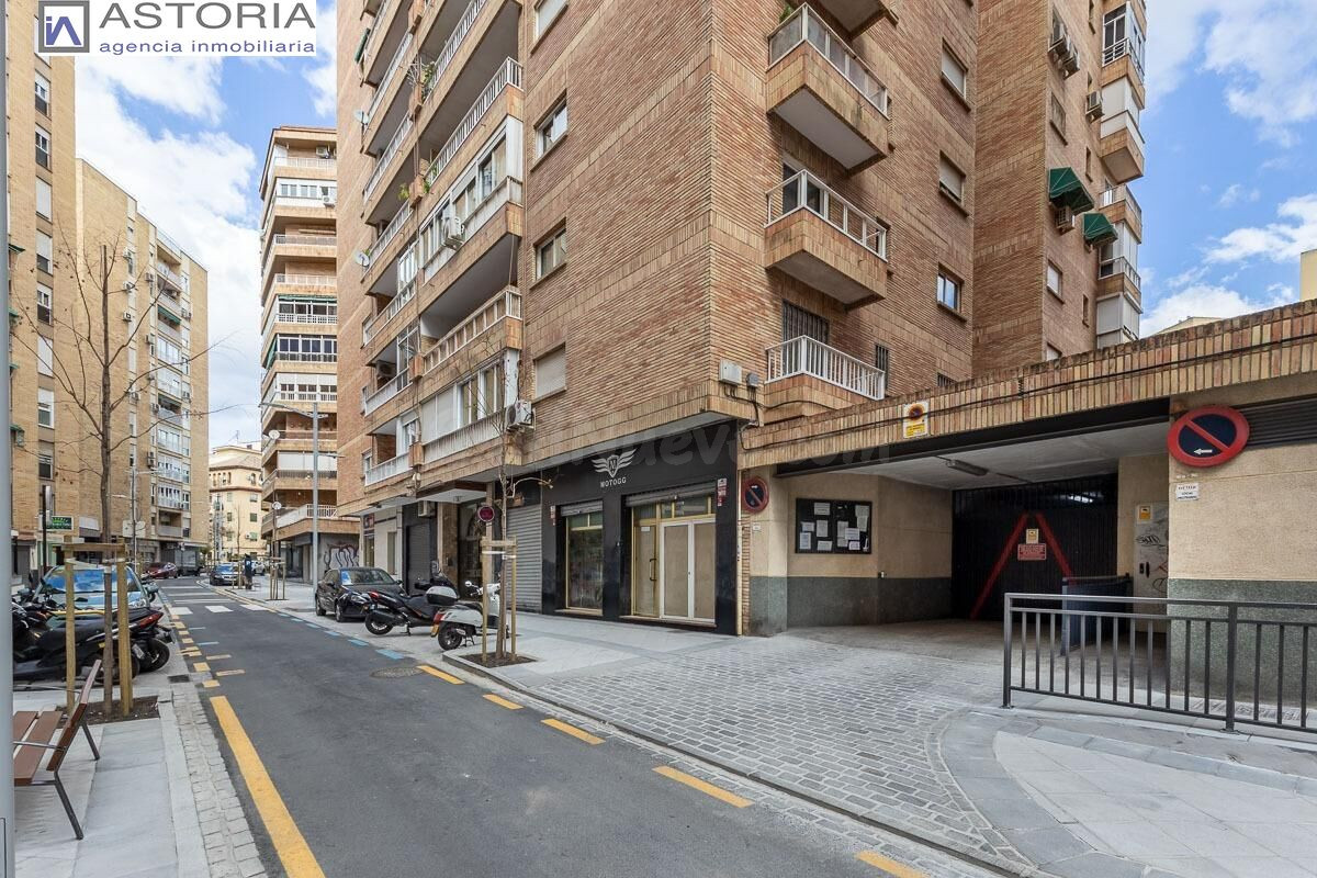 Plaza de Garaje en Arabial