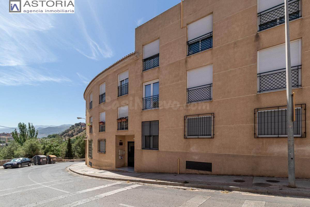 ¡¡Fantástico piso de 7 habitaciones en Bola de Oro!!