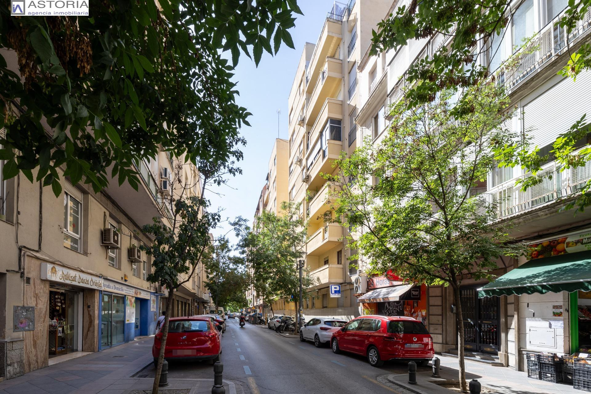 ESPECTACULAR PISO DE 4 DORMITORIOS EN PEDRO ANTONIO DE ALARCÓN 9
