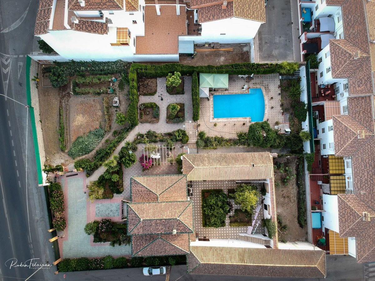 Chalet 10 habitaciones 708m² en venta - ALHEDIN