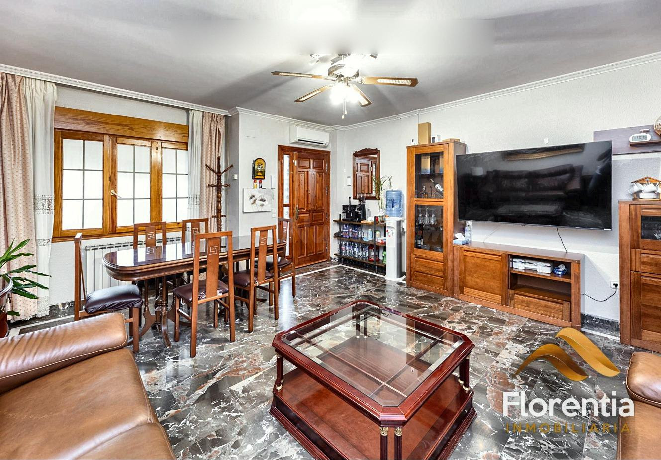 SE VENDE BONITA CASA EN CAJAR