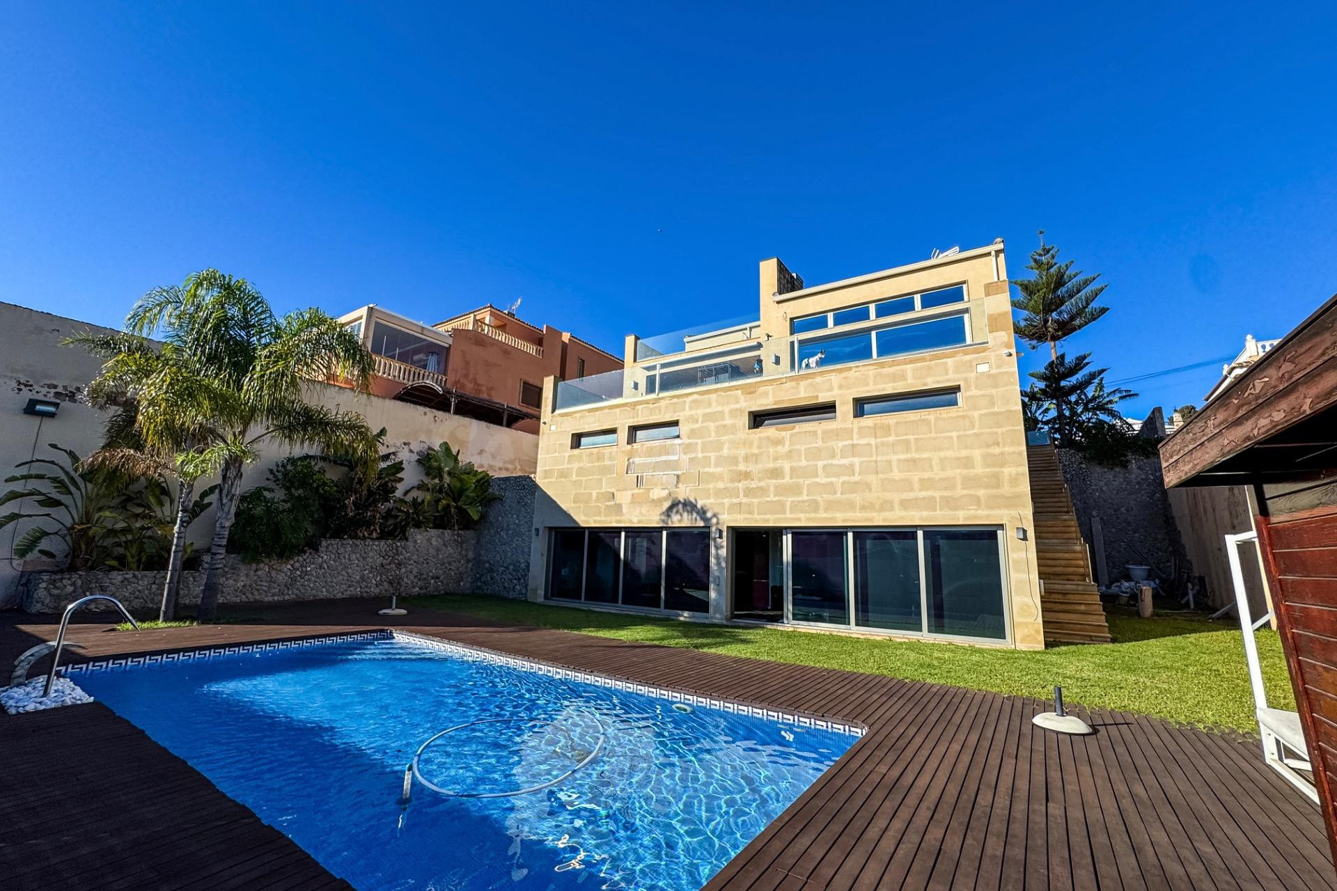 ABFinancial presenta esta espectacular villa de lujo en Los 