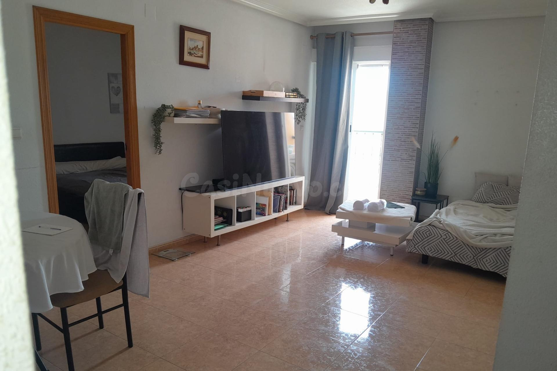 Luminoso apartamento de 1 dormitorio con balcón y trastero en el centro de Torrevieja