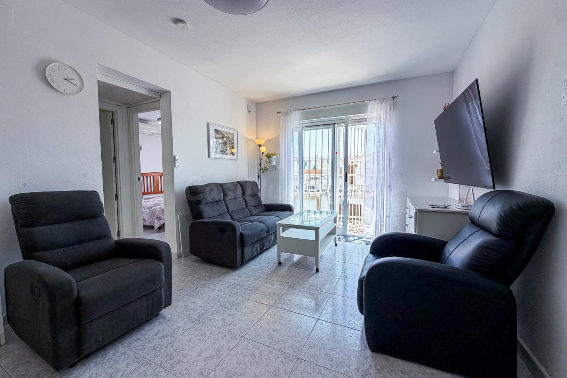 Bungalow planta alta con gran solárium y piscina