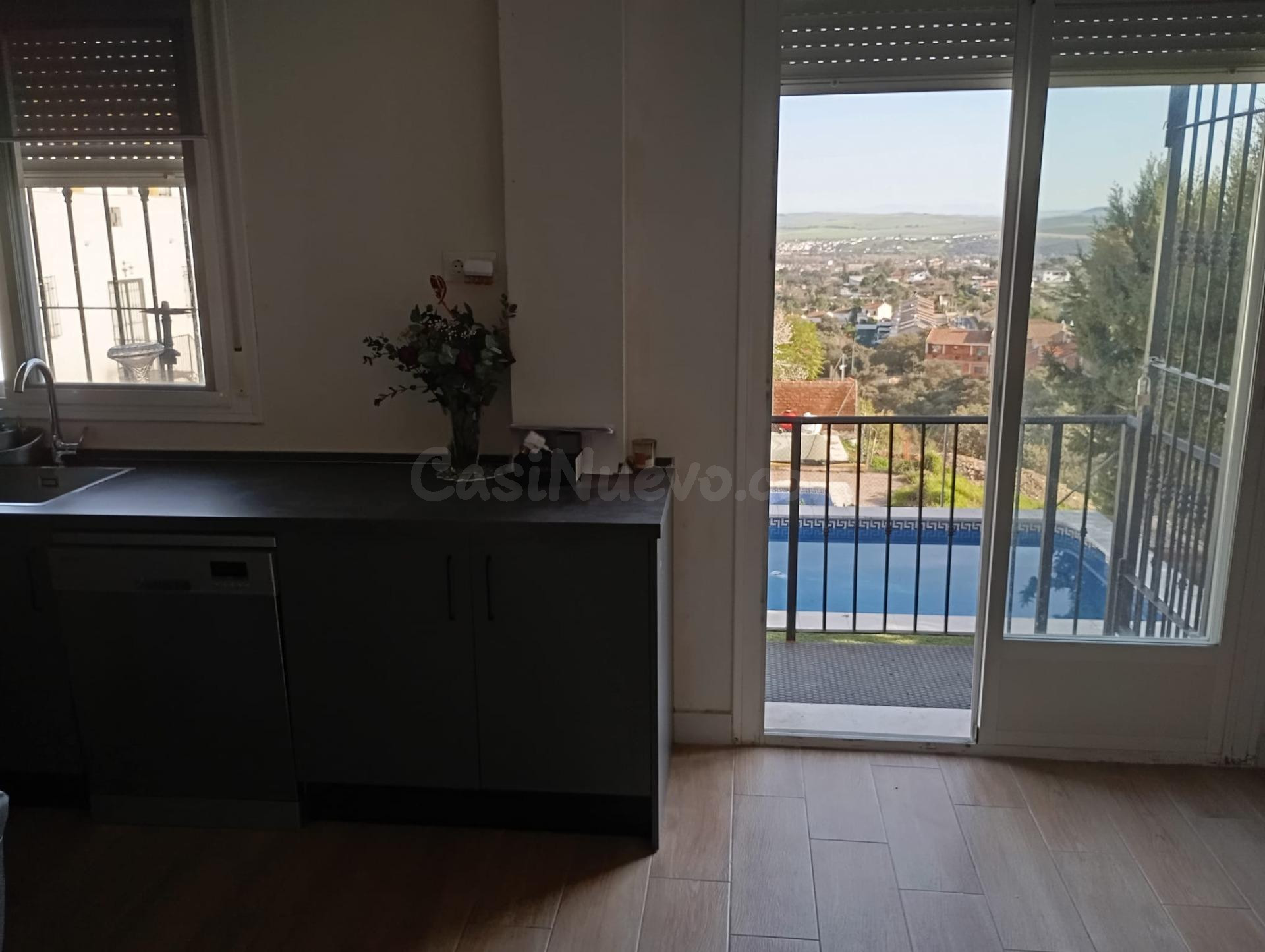 ESPECTACULAR CHALET REFORMADO EN ENCINARES DE ALCOLEA
