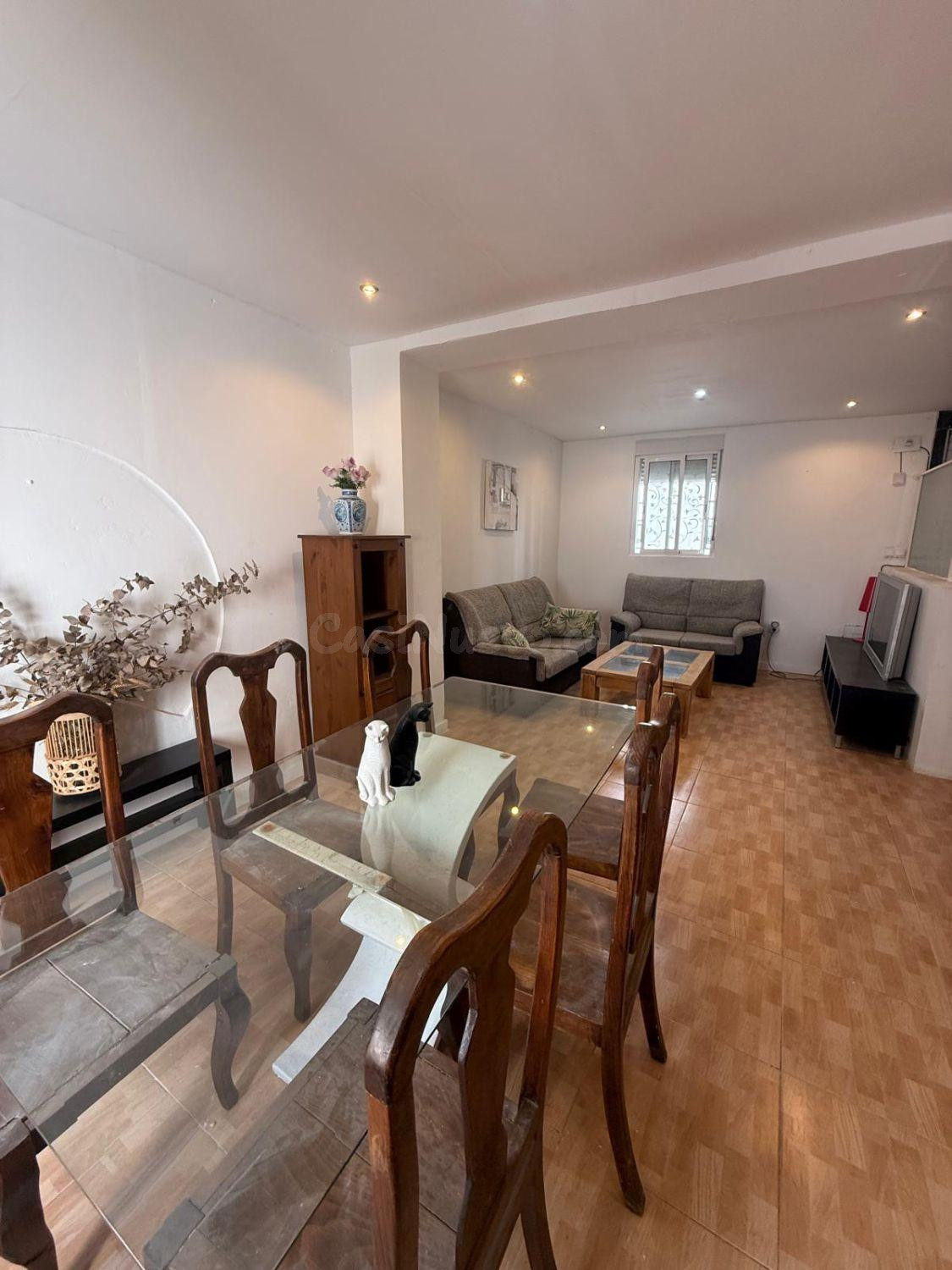 MAGNÍFICA CASA EN FERNÁN NÚÑEZ!! - foto 2