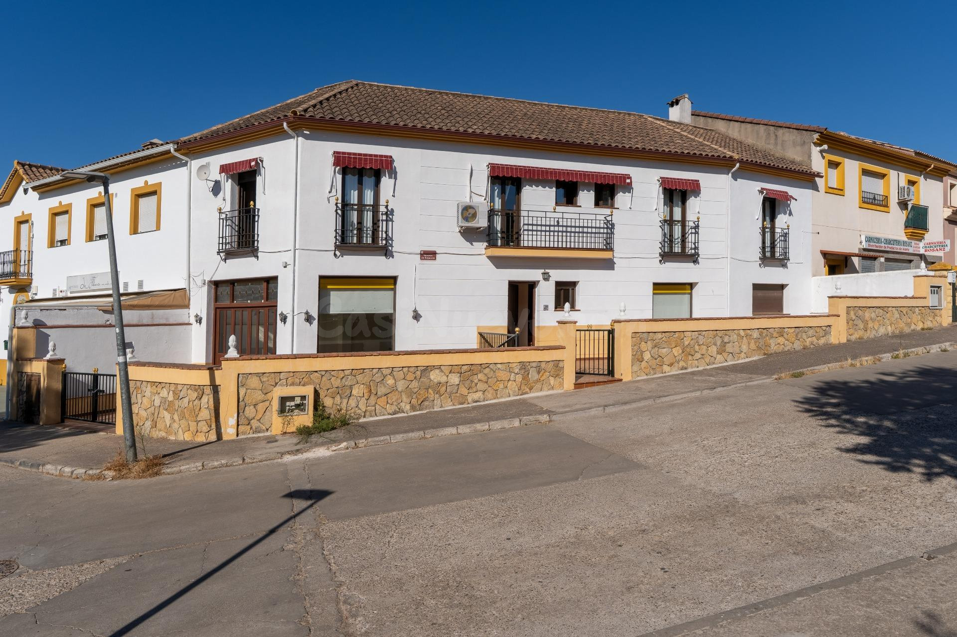 Magnífica casa en la preciosa zona  de Trassierra.Única y con mucho encanto.