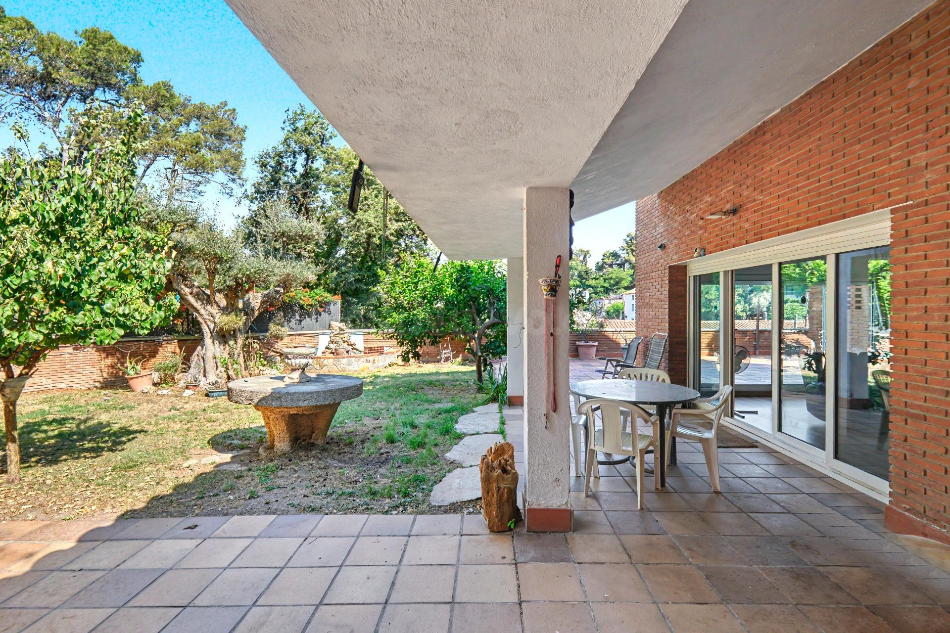 Preciosa casa independiente en Vallvidriera - foto 3