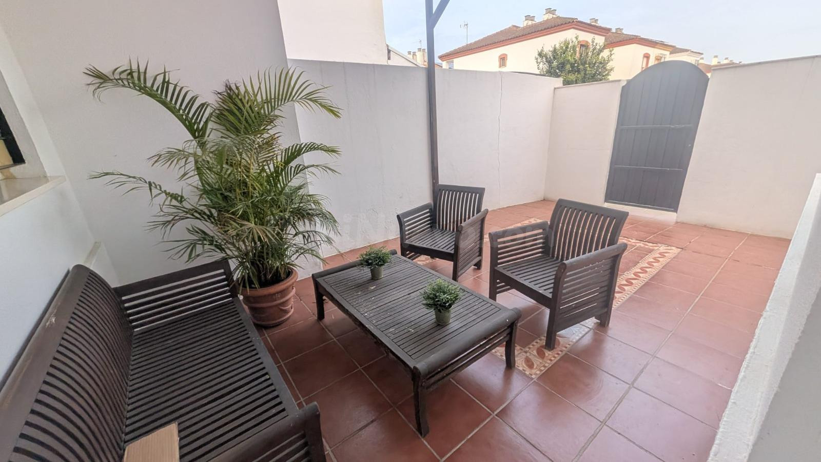 Chalet adosado en venta en Coria del Río