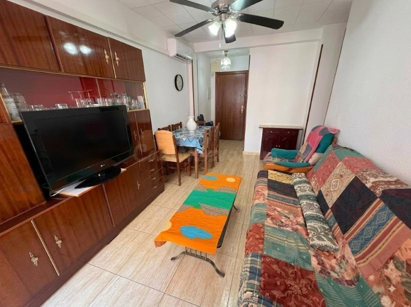 Piso en el Corazón de Benidorm: ¡Una Oportunidad Única por €198,000!