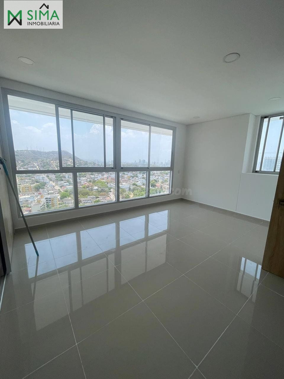 SE VENDE APARTAMENTO  DUPLEX NUEVO DE  ZONA MARBELLA