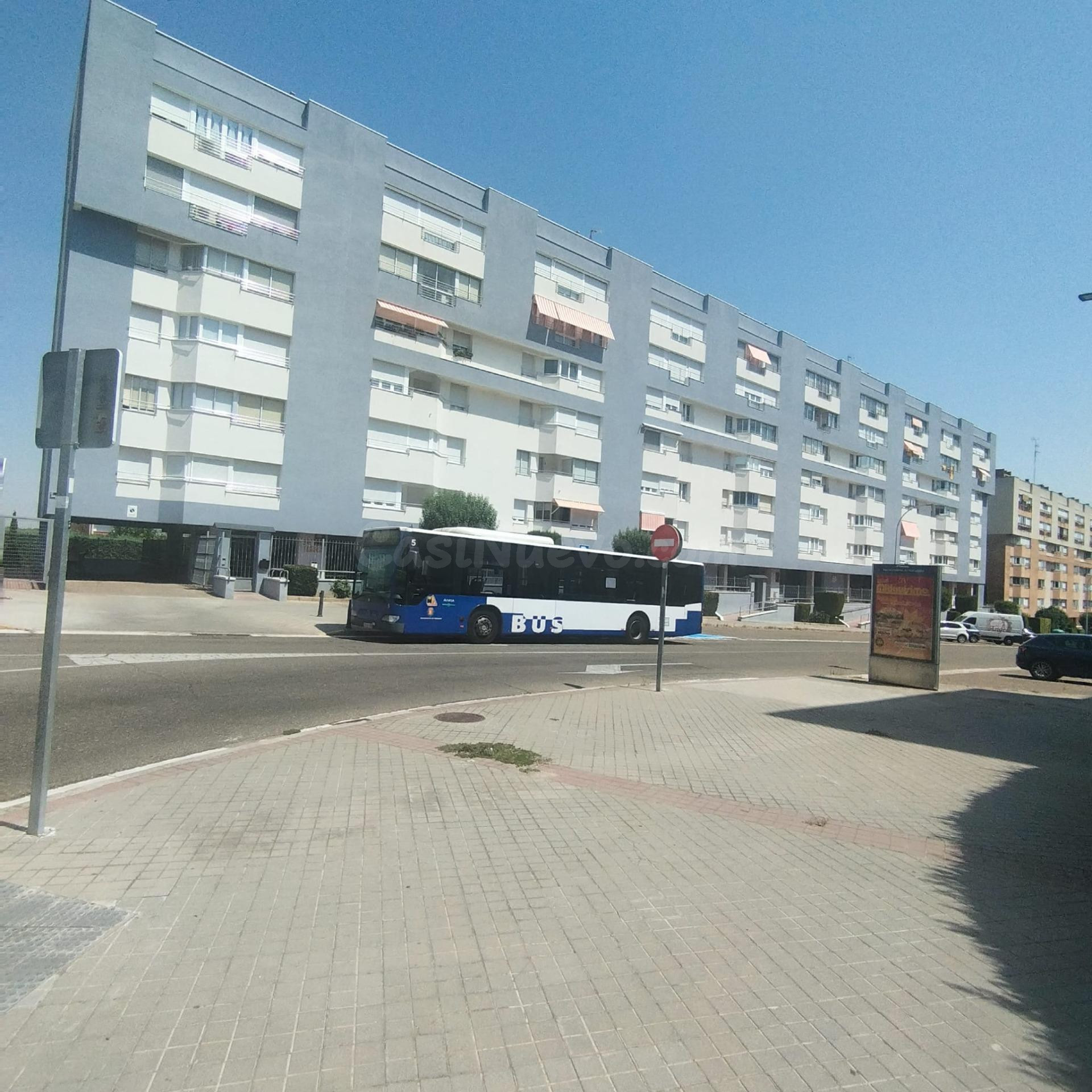 Piso 4 hab, 2 baños,  garaje, trastero y zona de juegos infantiles