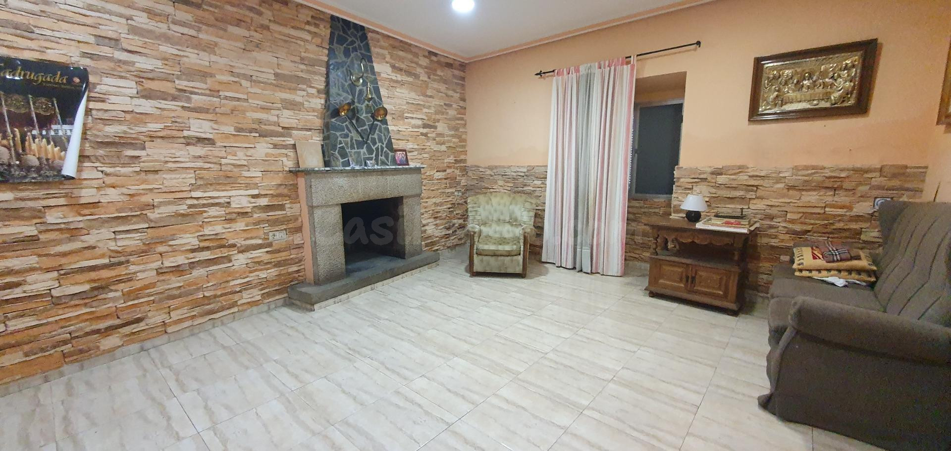SE VENDE CASA EN ZONA CATEDRAL - foto 2