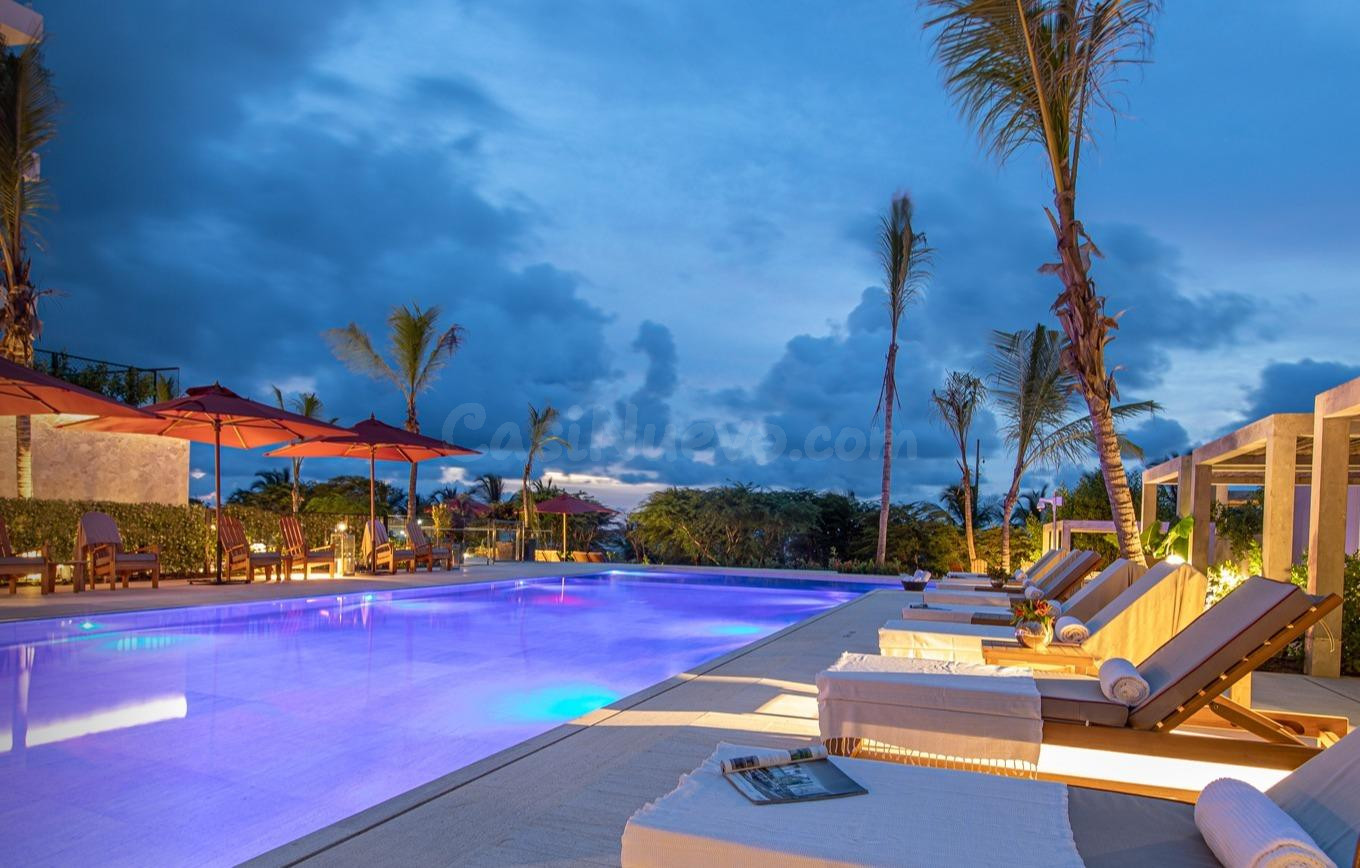 Se Vende o renta  Apartamento frente a playas de Manzanillo de uso mixto
