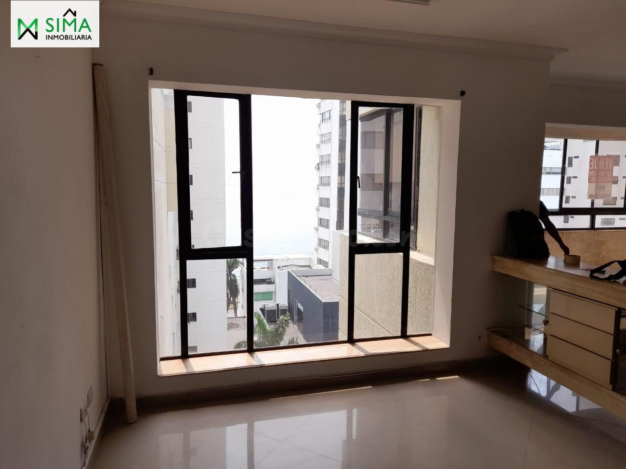 SE ARRIENDA  O  SE VENDE APTO EN BOCAGRANDE