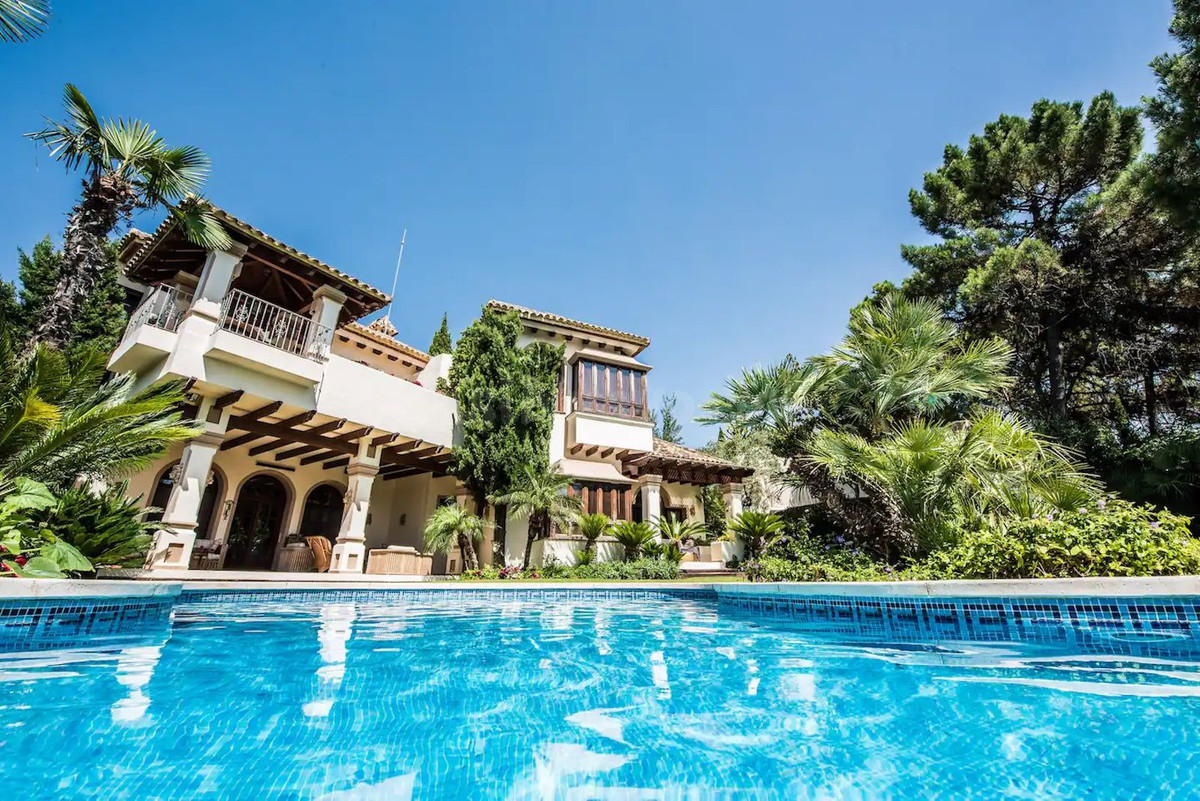Villa 8 habitaciones 893m² en alquiler - Marbella