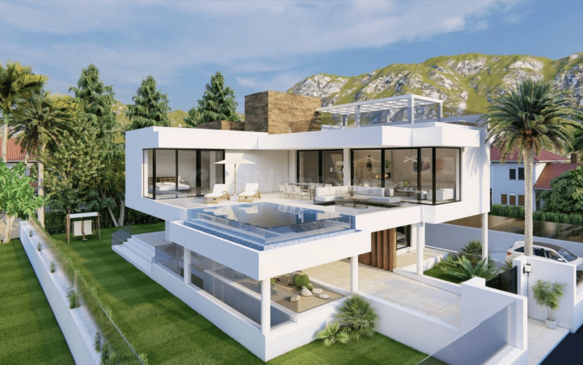 Chalet 6 habitaciones 562m² en venta - Urb. Marbesa