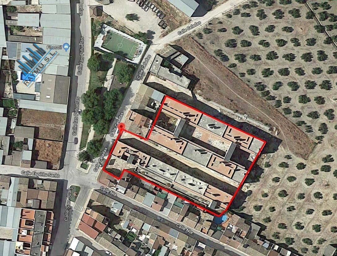 Edificio plurifamiliar en obra parada – Calle Celadas 14 (Torredonjimeno, Jaén)