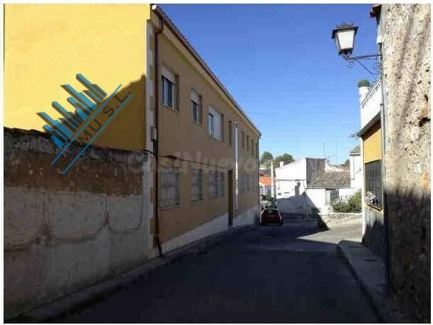 ¡Tu plaza de parking en Belmonte de Tajo te está esperando! - foto 3