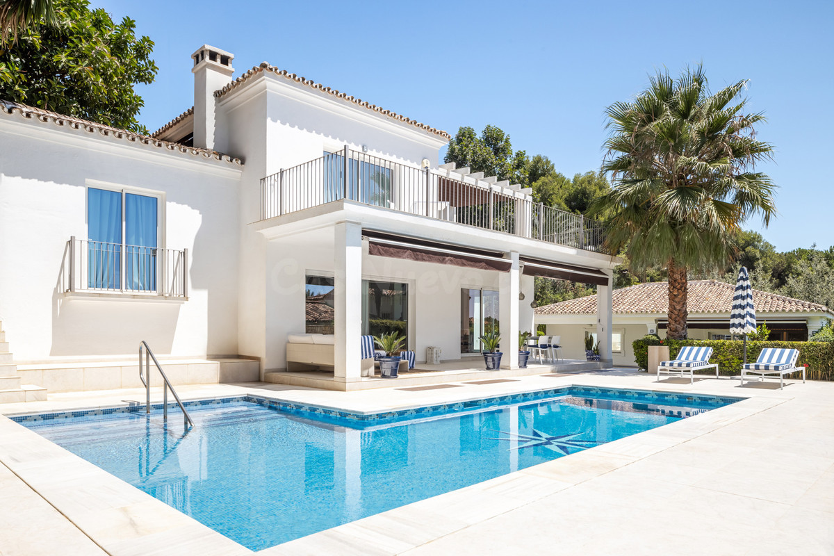 Villa 4 habitaciones 200m² en alquiler - Marbella
