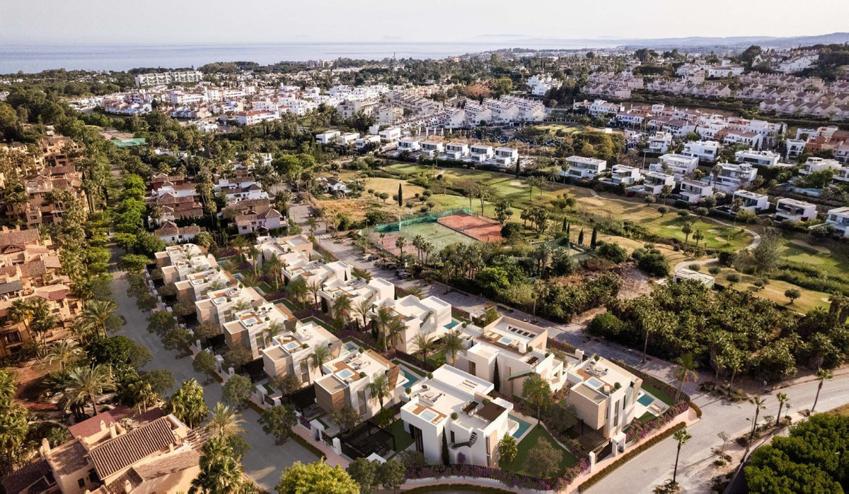 Chalet 5 habitaciones 287m² en venta - Estepona