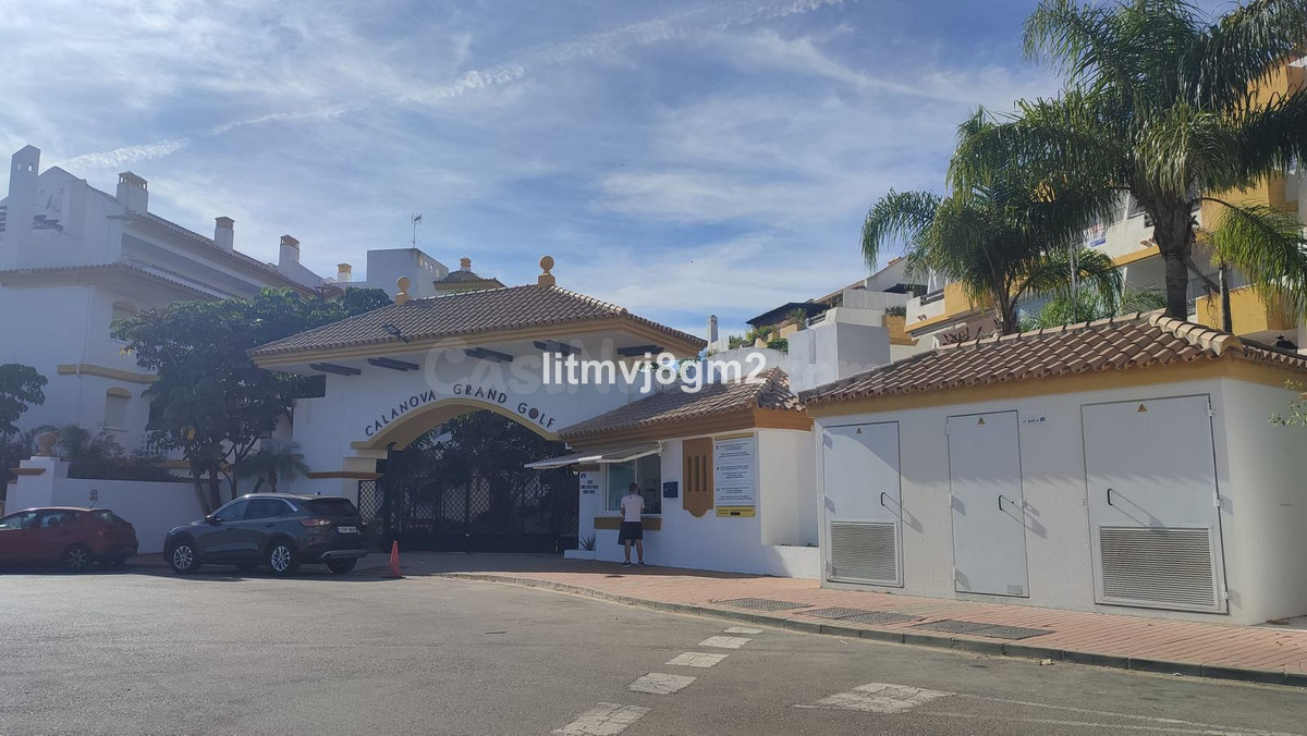Parking 32m² en alquiler - Riviera del sol
