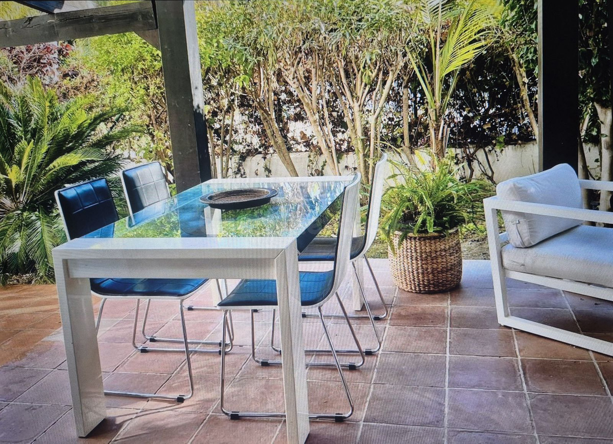 Planta baja 3 habitaciones 155m² en alquiler - Marbella