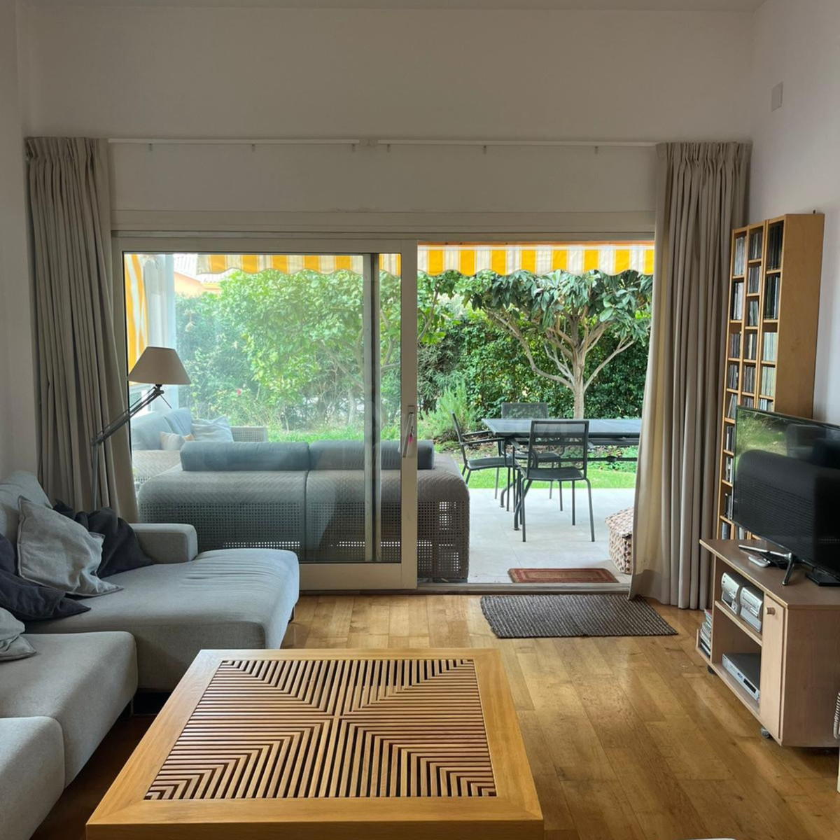 Planta baja 2 habitaciones 95m² en alquiler - Costa Del Sol