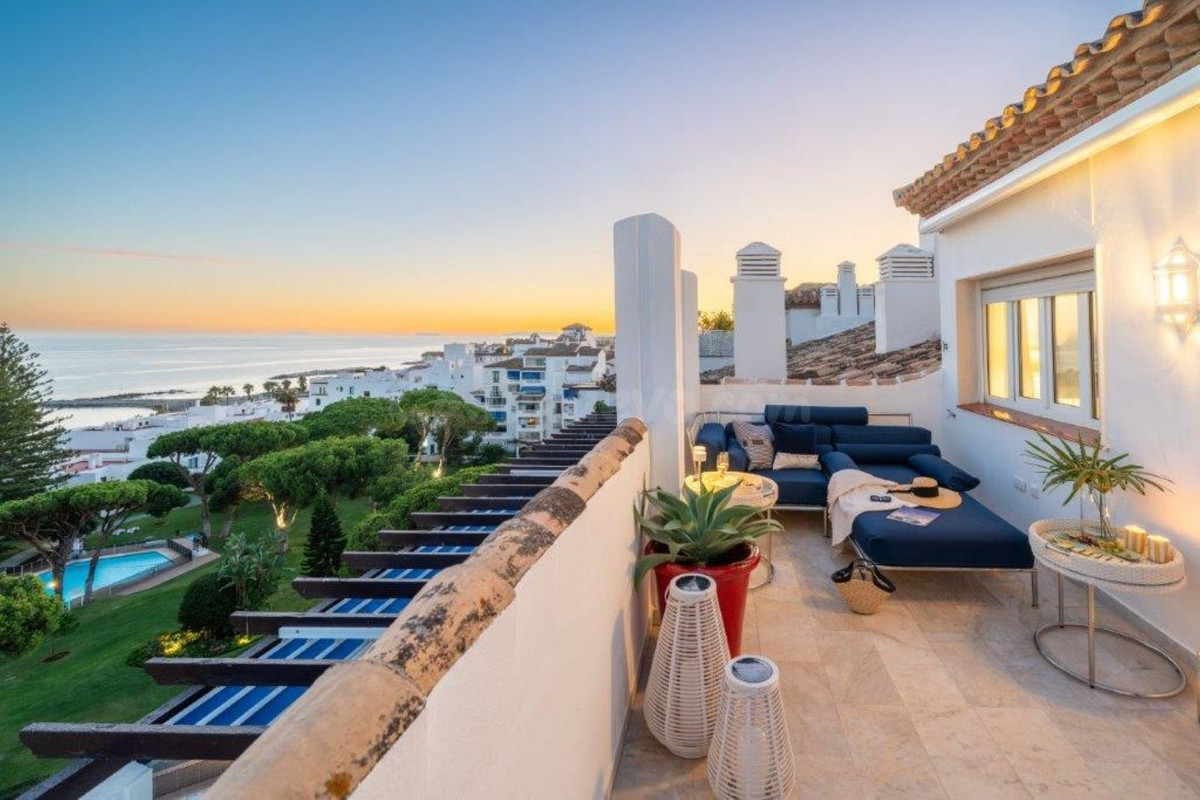 Ático Dúplex 4 habitaciones 350m² en alquiler - Marbella