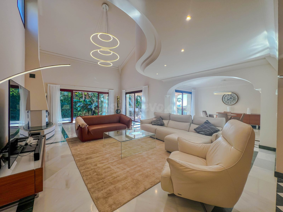 Villa 5 habitaciones 650m² en alquiler - Centro