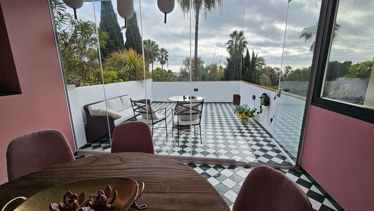 Planta baja 3 habitaciones 155m² en alquiler - Marbella