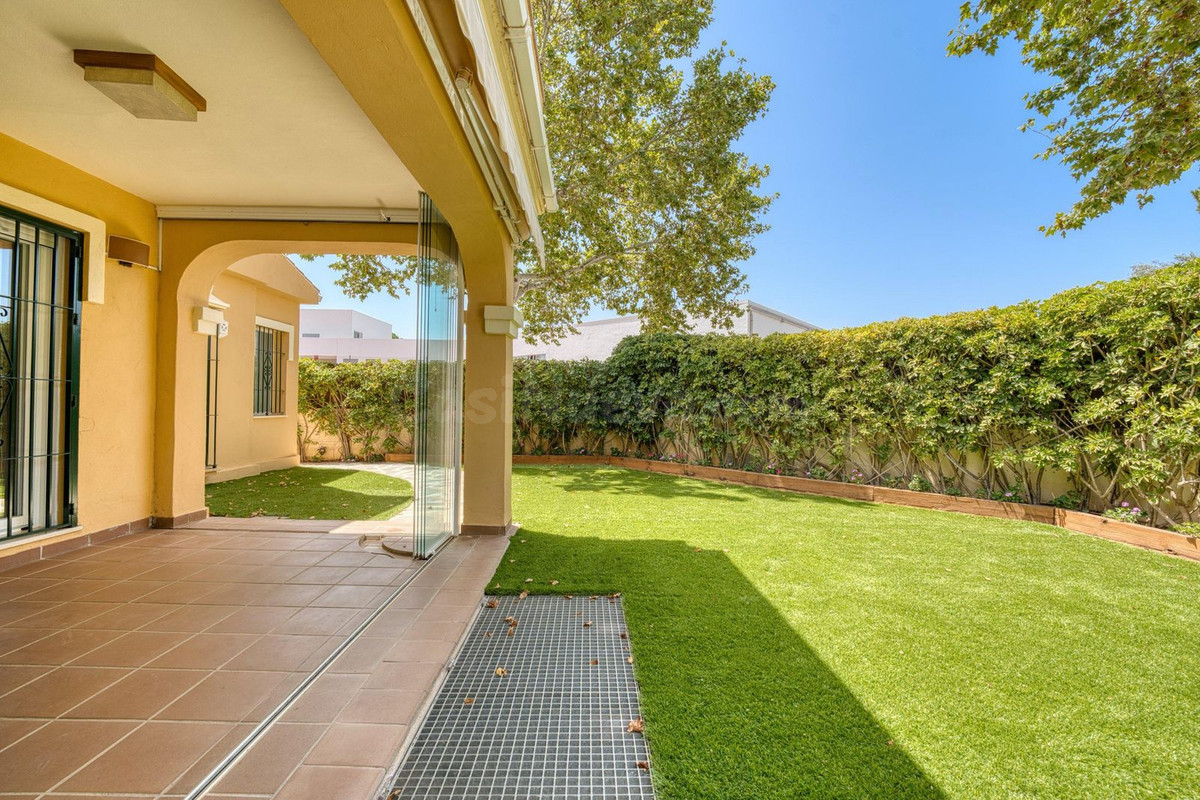 Adosado 4 habitaciones 210m² en alquiler - Marbella - foto 2