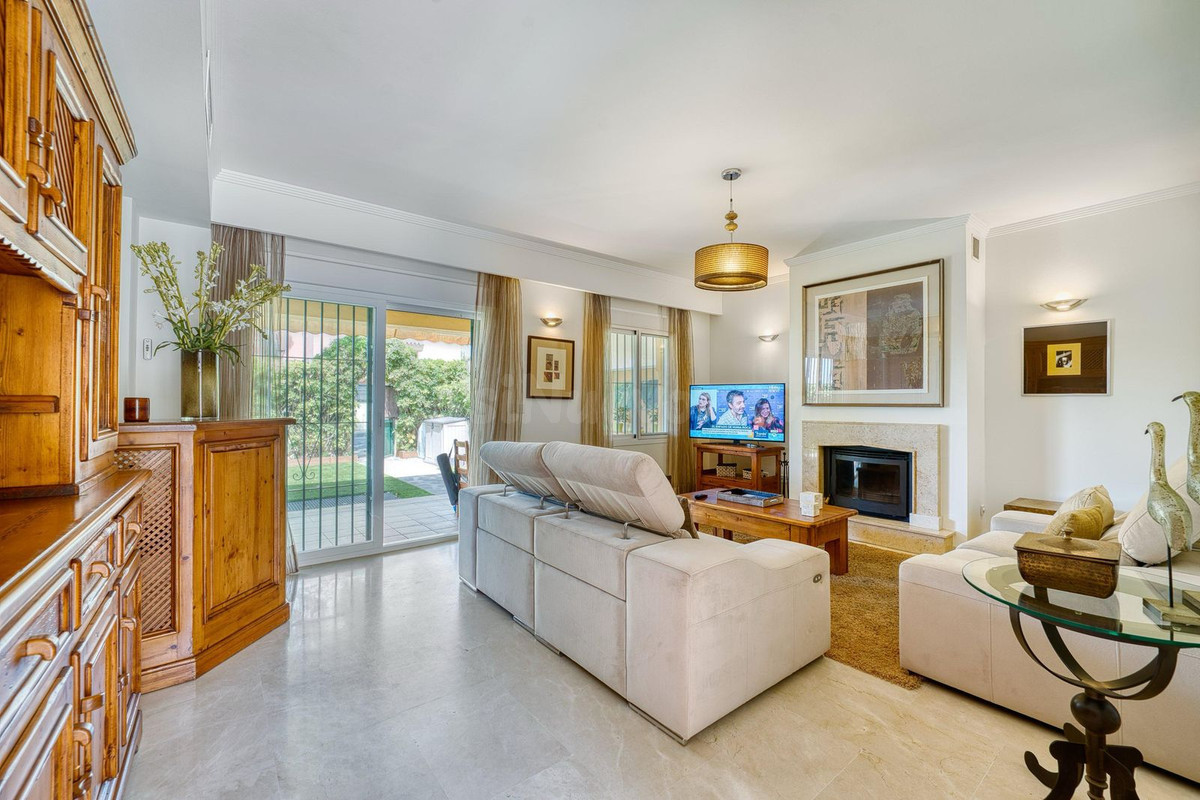 Adosado 4 habitaciones 210m² en alquiler - Marbella - foto 4