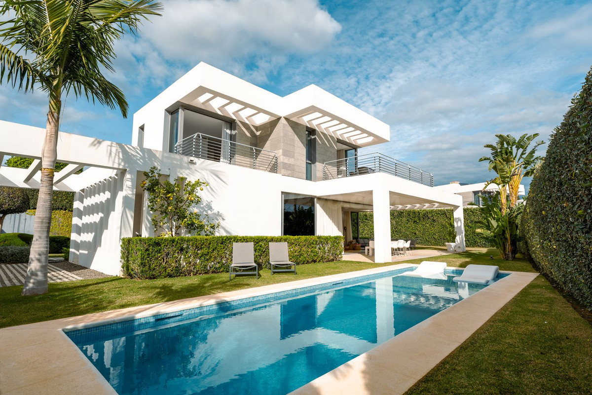 Villa 3 habitaciones 270m² en alquiler - Costa Del Sol