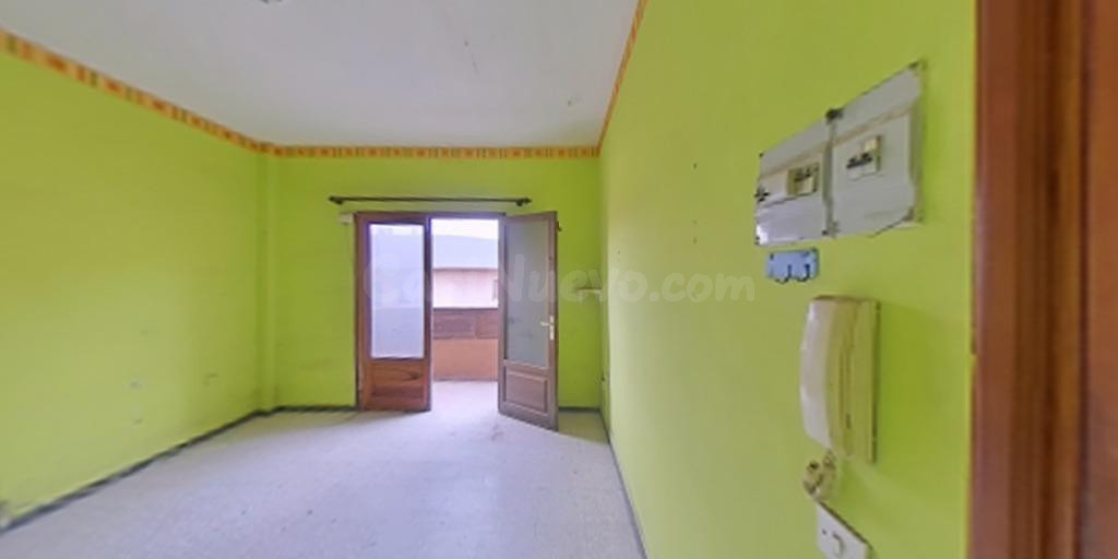 AMPLIO PISO DE TRES DORMITORIOS EN EL CENTRO DE ARRECIFE