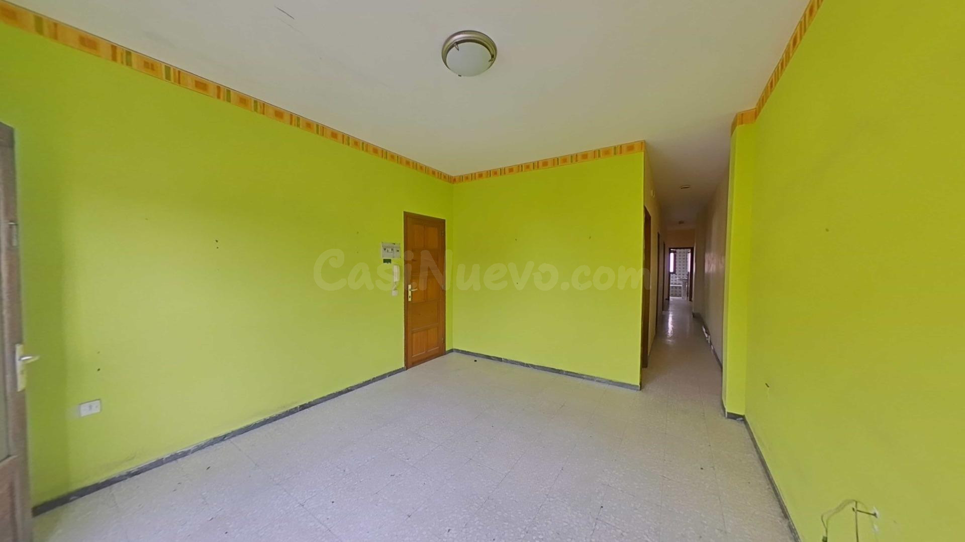 AMPLIO PISO DE TRES DORMITORIOS EN EL CENTRO DE ARRECIFE - foto 5
