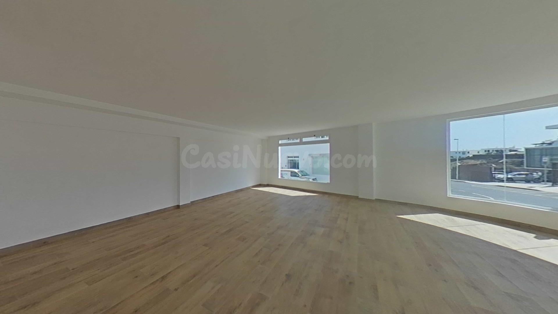 LOCAL COMERCIAL CENTRICO EN TIAS - foto 4