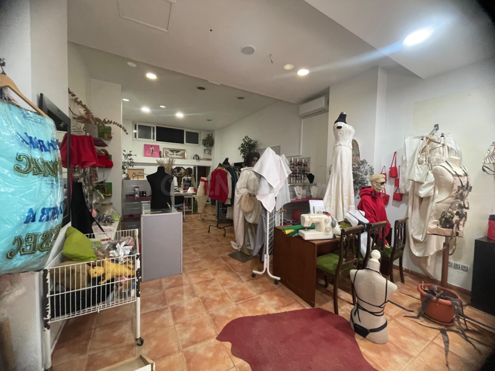 LOCAL COMERCIAL EN VENTA,