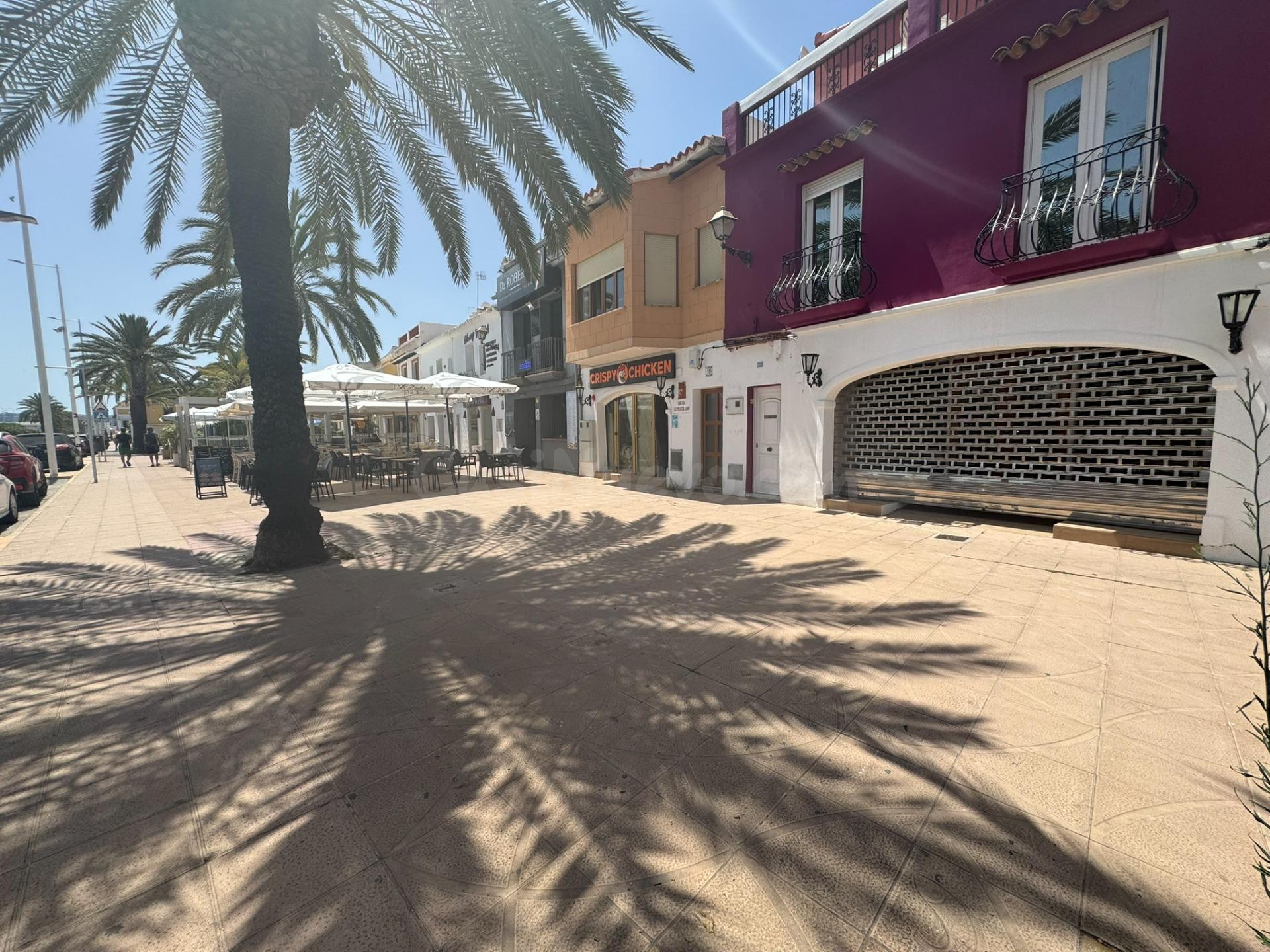 LOCAL COMERCIAL EN ALQUIER EN EL PUERTO DE DENIA