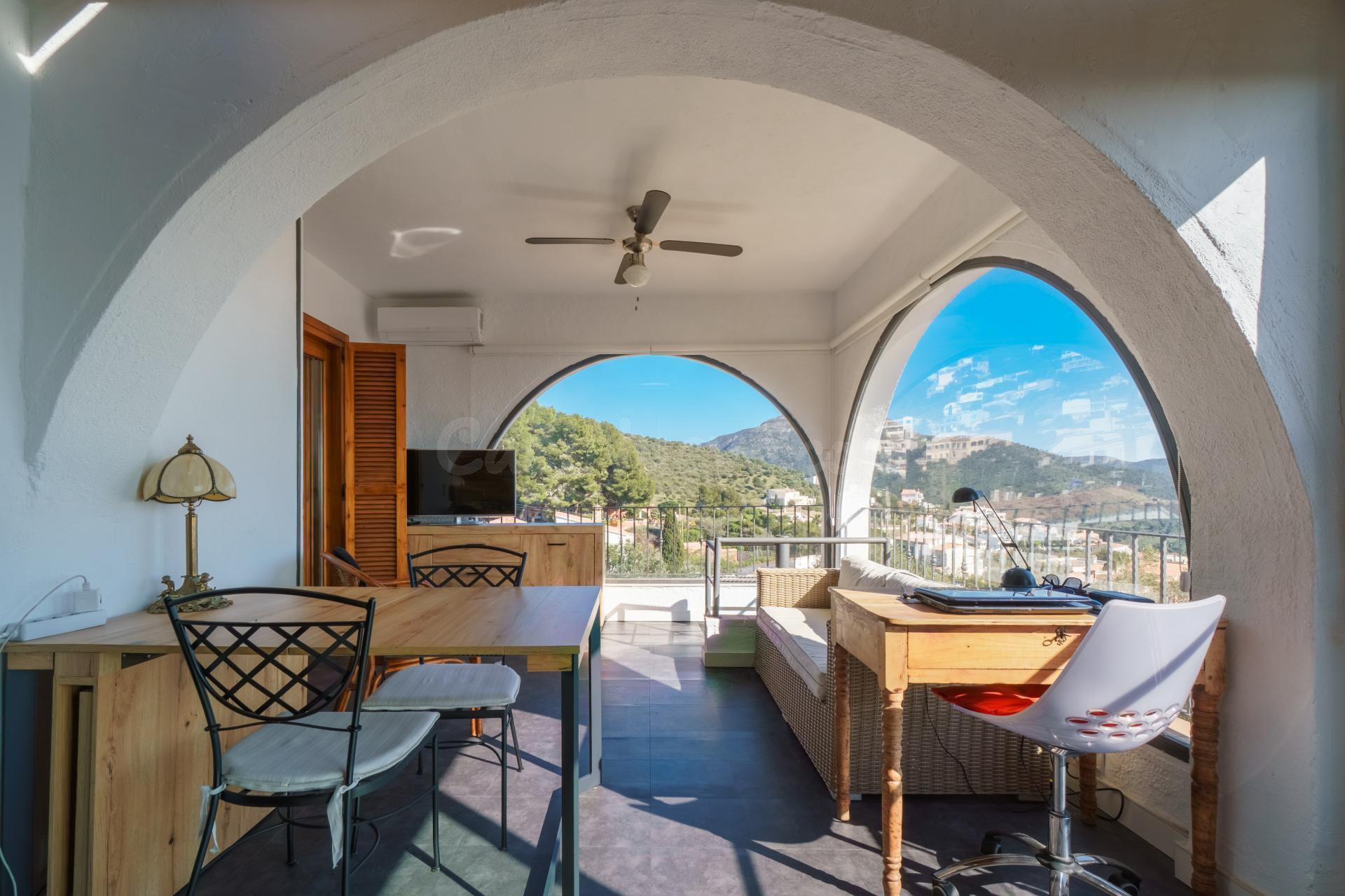 Villa con piscina, vistas al mar y apartamento independiente - foto 2