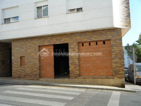 Local comercial 98m² en alquiler - SAN BLAS