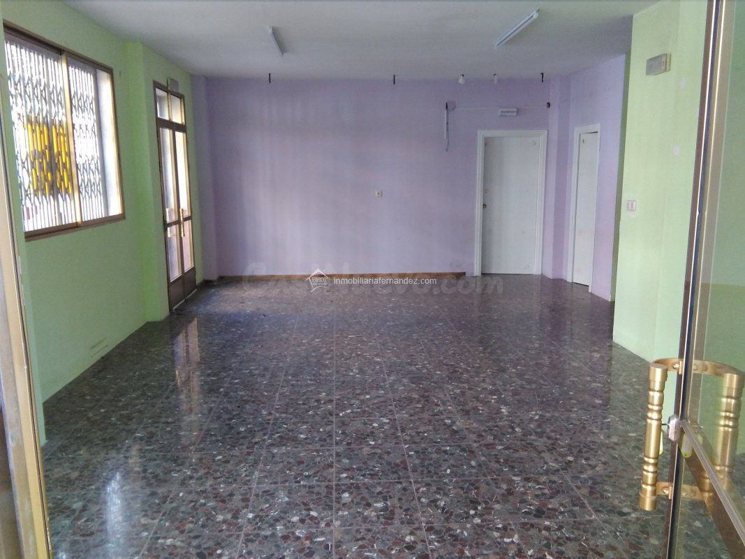 Local comercial 1 habitación 80m² en venta - EROSKI