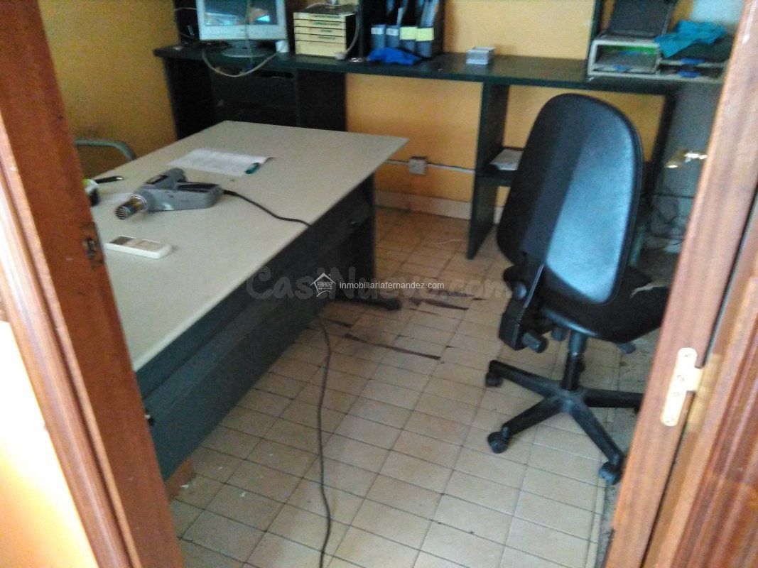 Local comercial 1 habitación 130m² en alquiler - Centro